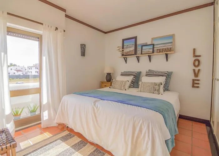 #007 Bright Apartment Comfortable Stay Apartman *